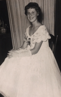 17-ročná Krista v tanečnej škole