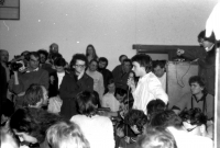 Independent Peace Association meeting, 1988 or 1989