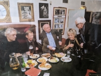 Setkání v roce 2011; zleva Stanislav Milota, Václav Havel, Vlasta Chramostová a Jan Foll
