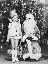 Novoroční maškarní ples v 1. třídě