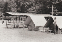 Tábor 233. oddílu ve Šluknově, vůdcovský stan a marodka, rok 1969