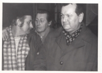 Oldřich Hoskovec, vpravo, s kolegy z ČSAO, 1968 