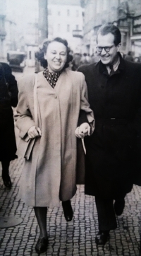 Květa Běhalová s manželem
