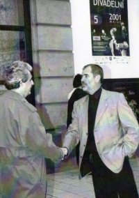 Václav Kožušník with the Minister of Culture Pavel Dostál (c. 2000)