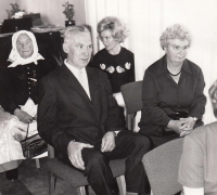 Jaromír and František Králík, parents of the witness, behind them grandmother Věra Nováková and Jindřiška Švajdová