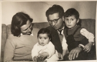 The Kosta family, 1952