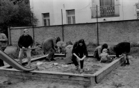 Každý na svém vlastním písečku event (Everyone on their own sand), on the left Václav Havel, other participants: Hana Marvanová, Jiří Gruntorád, Petr Placák and Stanislav Penc, Prague, Autumn 1989 
