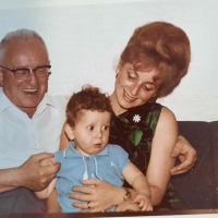 Marianna so synom Robertom a otcom Alexandrom v Nemecku