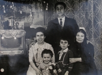 Sofie Cakirpaloglu with her husband Kosiliadis and their three children.