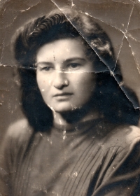 Marie Henzlová kolem roku 1950