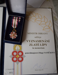 Vyznamenání Zlaté lípy Hugu Vaníčkovi in memoriam, 11. listopadu 2009