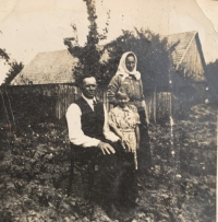 Parents Štefan and Anna Vaškovci with little Helenka