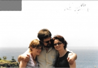 In the Canary Islands with his wife and daughter, 2004