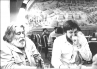 As a representant of the Hungarian Cultural Centre, interviewieng Sándor Sára, Hungarian director and documentary filmmaker, Bílá Hora pub, Prague 1988