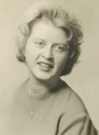 Alena Hudcová in 1958