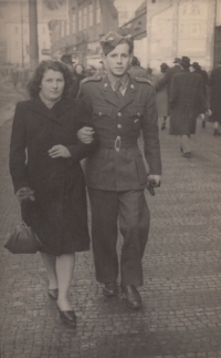 Jaromír Stojan těsně před svatbou, r. 1952