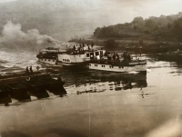 Soldiers had to dismantle the bridge to allow the steamer to pass