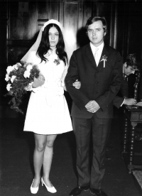 S ženou Dagmar na svatební fotografii z října 1970