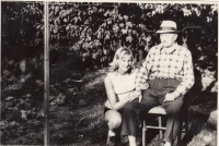 Alois Veselý starší s Alenou Nekolovou, počátek 70. let