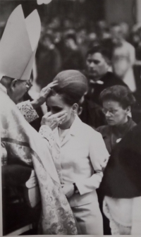 Anna Jiříčková při biřmování