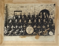 Otec Ladislava Gavlase (druhý zprava nahoře) s dobrovolnými hasiči