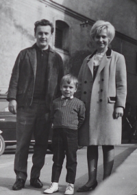 Mrs. and Mr. Řičánek with their son Pavel