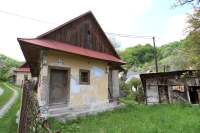 Kováčovie dom, kde sa narodila Jaroslava Páričková. Dnes je v ňom obecné múzeum obce Malachov. 