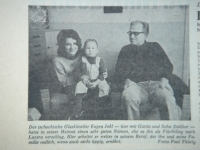 Fotka rodiny v emigraci v novinách, první polovina 70 let