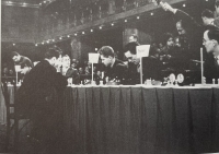 prvé stretnutie Jána Plachetku s Michailom Taľom, simultánka v pražskej Lucerne v roku 1961