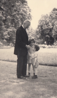 Karel, Anna and priest Pekař, summer 1940