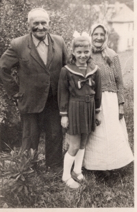Great-grandma and maternal great-grandpa in Nejtek, 1959