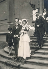 Marie Kselíková, svatba rodičů, Praha, 1931