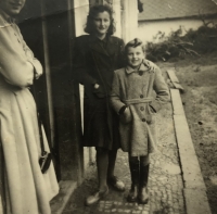 Eva at the age of fourteen years old on the Mareš estate, Hlasivo municipality, in the year 1951 