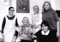Bývalé a súčasné učiteľky ZUŠ v Galante.