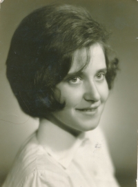 Maturitní foto, Nymburk, 1965