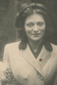 Marie Chobotská, rozená Machková, sestra Samuela Machka, 1947