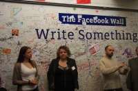 2011 рік — в головному офісі Facebook (США), друга зліва  Елліна Шнурко-Табакова