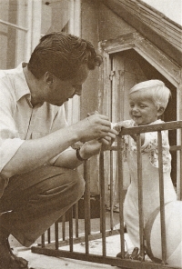 Jan Sláma with his father at home in Brno