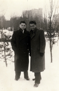 Jiří Kotlový with a friend, January 30, 1944, Zlín, Jiří Kotlový on the right