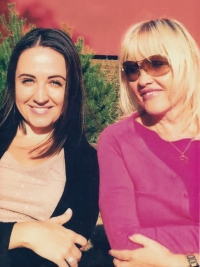 Rita Erbenová s dcerou Magdou, Broumov, 2017