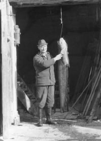 Jiří Bouše s úlovkem, Lnáře 1998