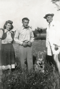 Když skončil s úřednickou činností v opavské nemocnici, dělal Josef Vyskočil předsedu JZD v Kletné, 50. léta dvacátého století