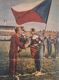 Jiri Dadák after winning the competition with the Soviet Union, 1955