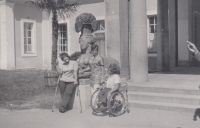 Stanislava Kulová uprostřed, 70. léta