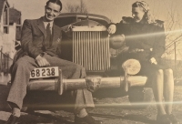 Arnošt Dadák Jr. and his wife, parents of Svatava Billová.