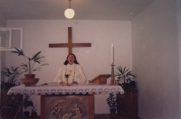 Helena Salfická na křtinách, Holice, 2013.