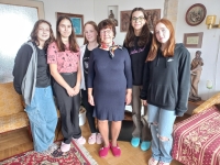 Zuzana Motlová s týmem z projektu Příběhy našich sousedů, 2024