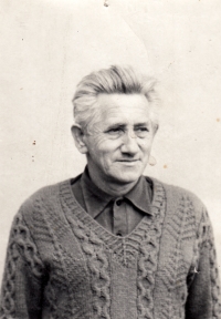 Otec Miroslav Nezbeda