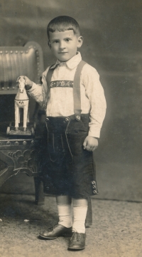 Tatínek pamětníka Jindřich Marčan, rok 1930