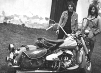 Členem Hell’s Angels v Českých Budějovicích, Tomáš Kohout vlevo, 1971